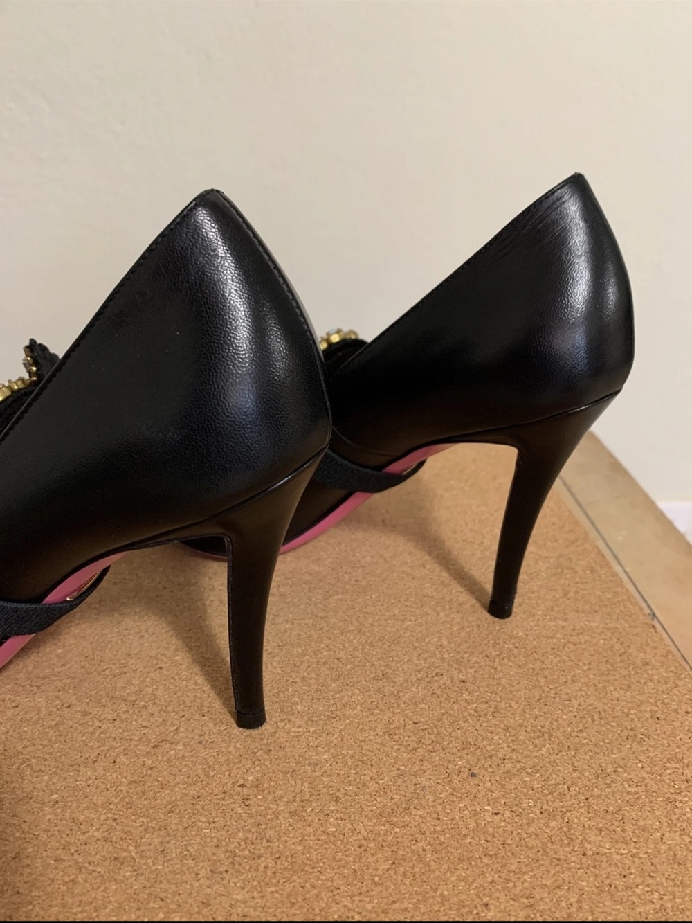 Gucci Black Leather Crystal Heart Mary Jane Pumps - Picture 4 of 13